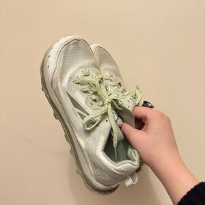 Altra Lone Peak 6 Size 9.5